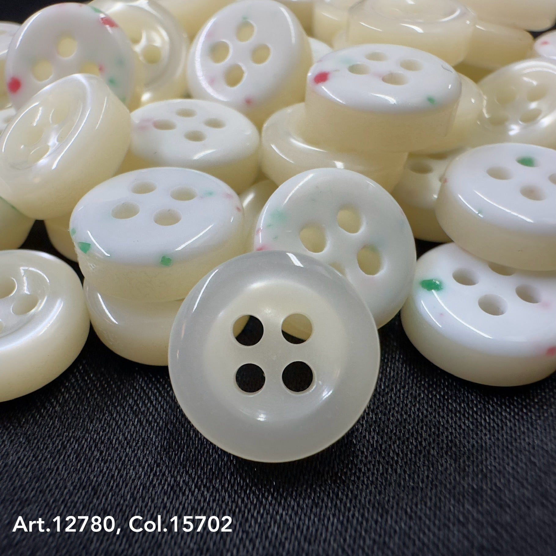 Art. 12780, Size 18L - Buttonology Inc.