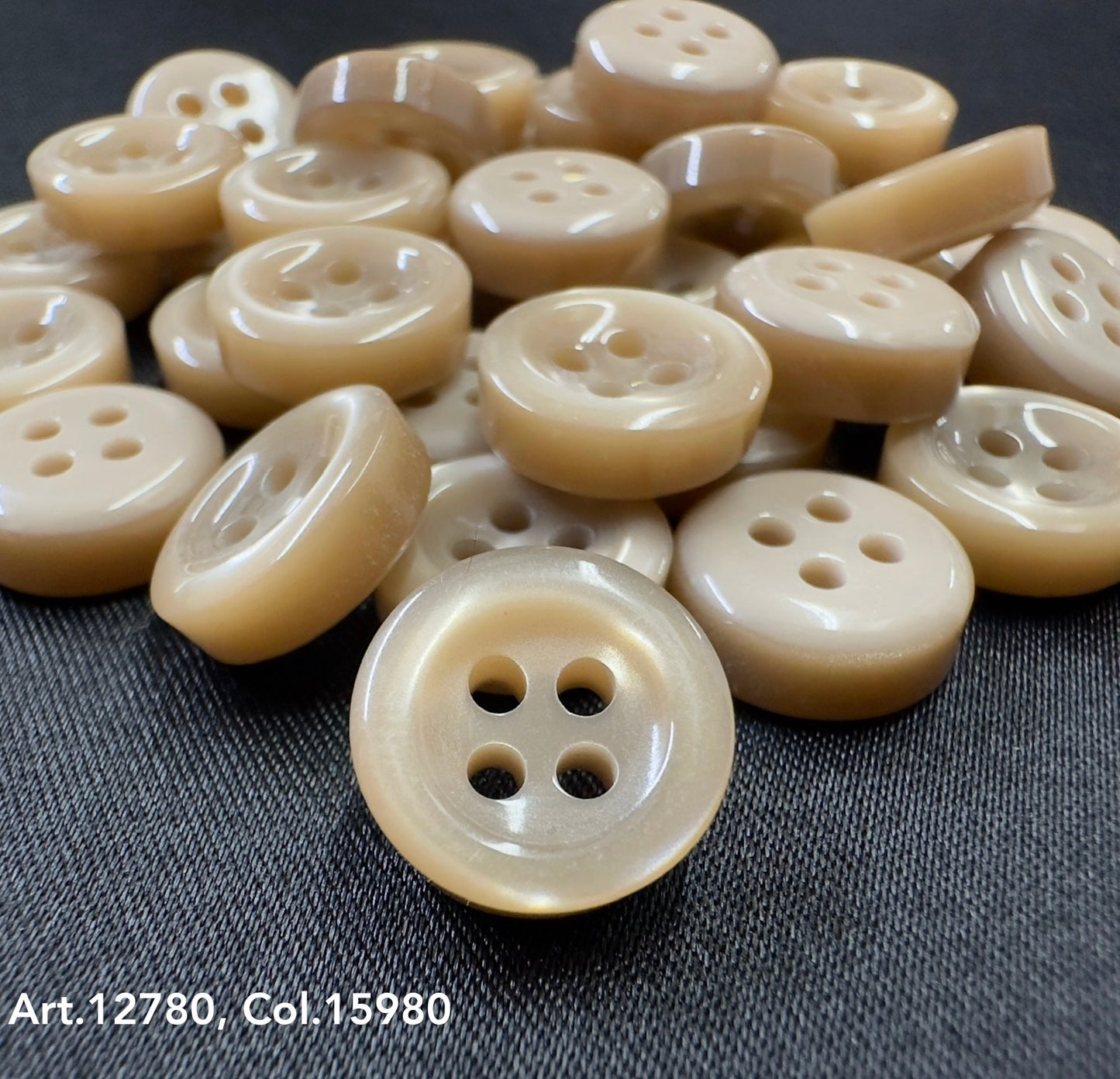 Art. 12780, Size 18L - Buttonology Inc.
