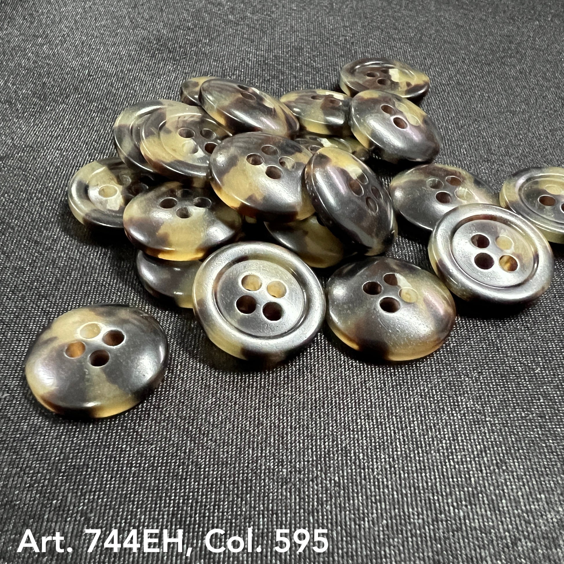Buttonology Inc fort horn effect four hole buttons tortoiseshell brown cream glossy finish for shirts