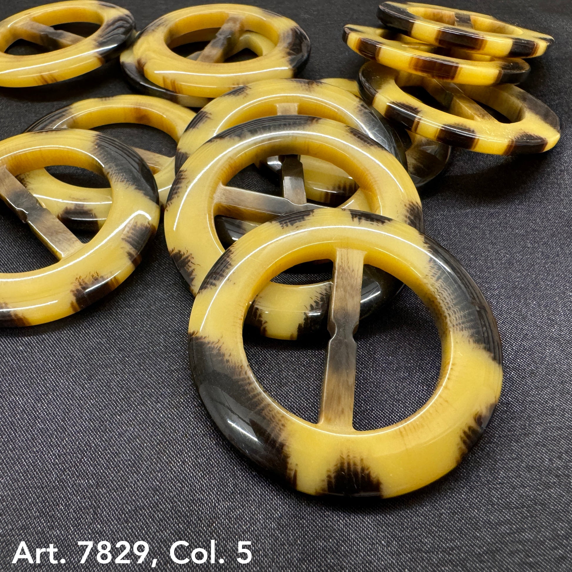 Set of tortoise belt buckles in yellow and black patterns, perfect for custom fashion projects