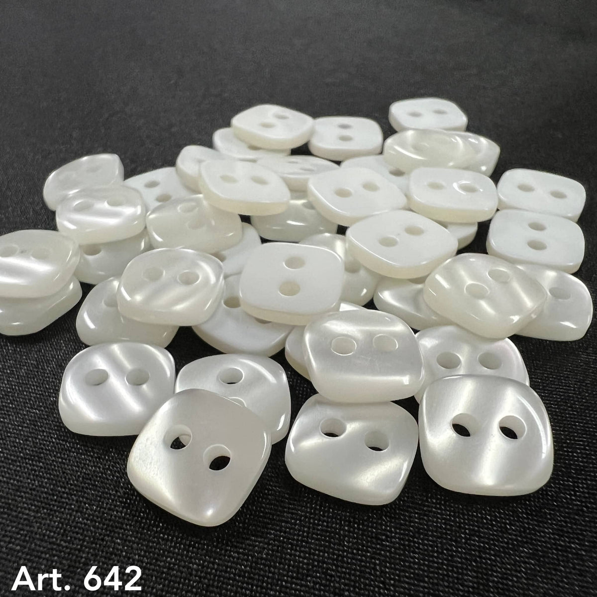 All Buttons — Horn, Shell, Corozo, Metal & More | Buttonology Inc.