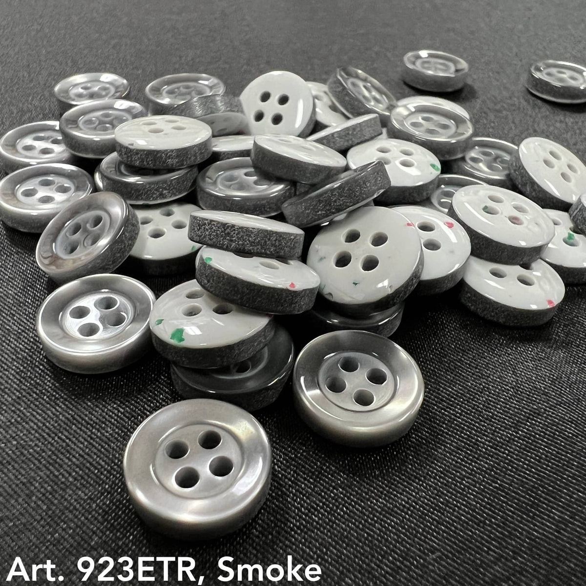 Smoking A Button Creme Sew-On Buttons - Art. 923ETR | Buttonology Inc.